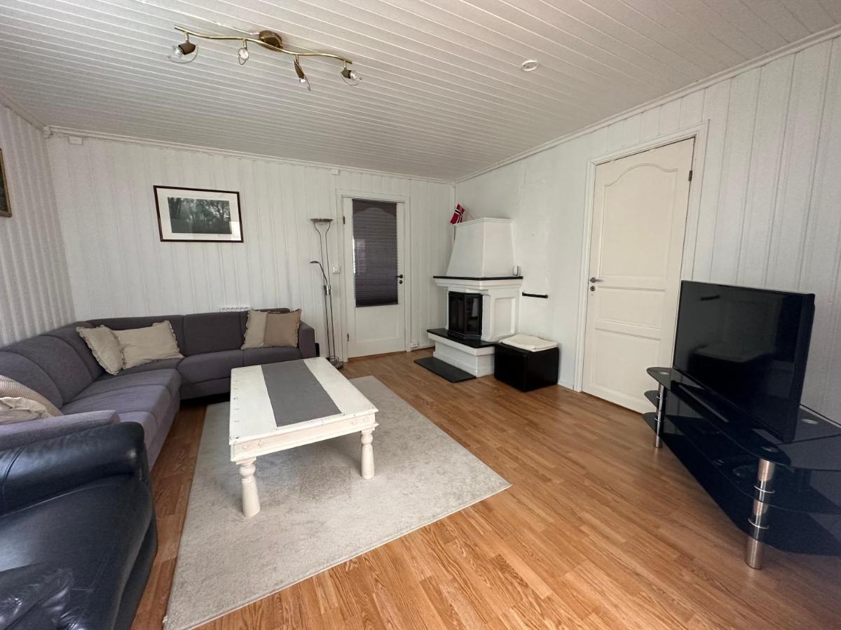 Oslo House, Nedre Kjellerstuvei, First Floor, Twin Room Lillestrøm Eksteriør bilde